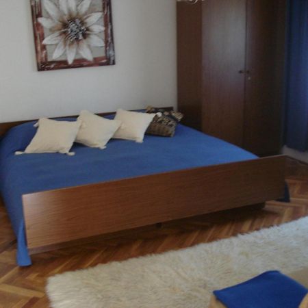 Apartments Xenia Petrcane Ngoại thất bức ảnh